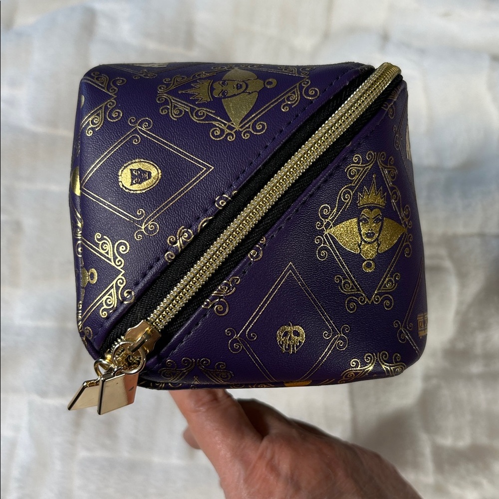 Bath & Body Works Purple and Gold Evil Queen Makeup Bag - Picture 5 of 6